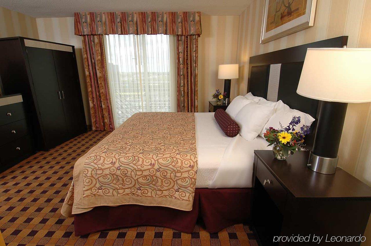 Embassy Suites By Hilton Minneapolis Airport Bloomington Room photo